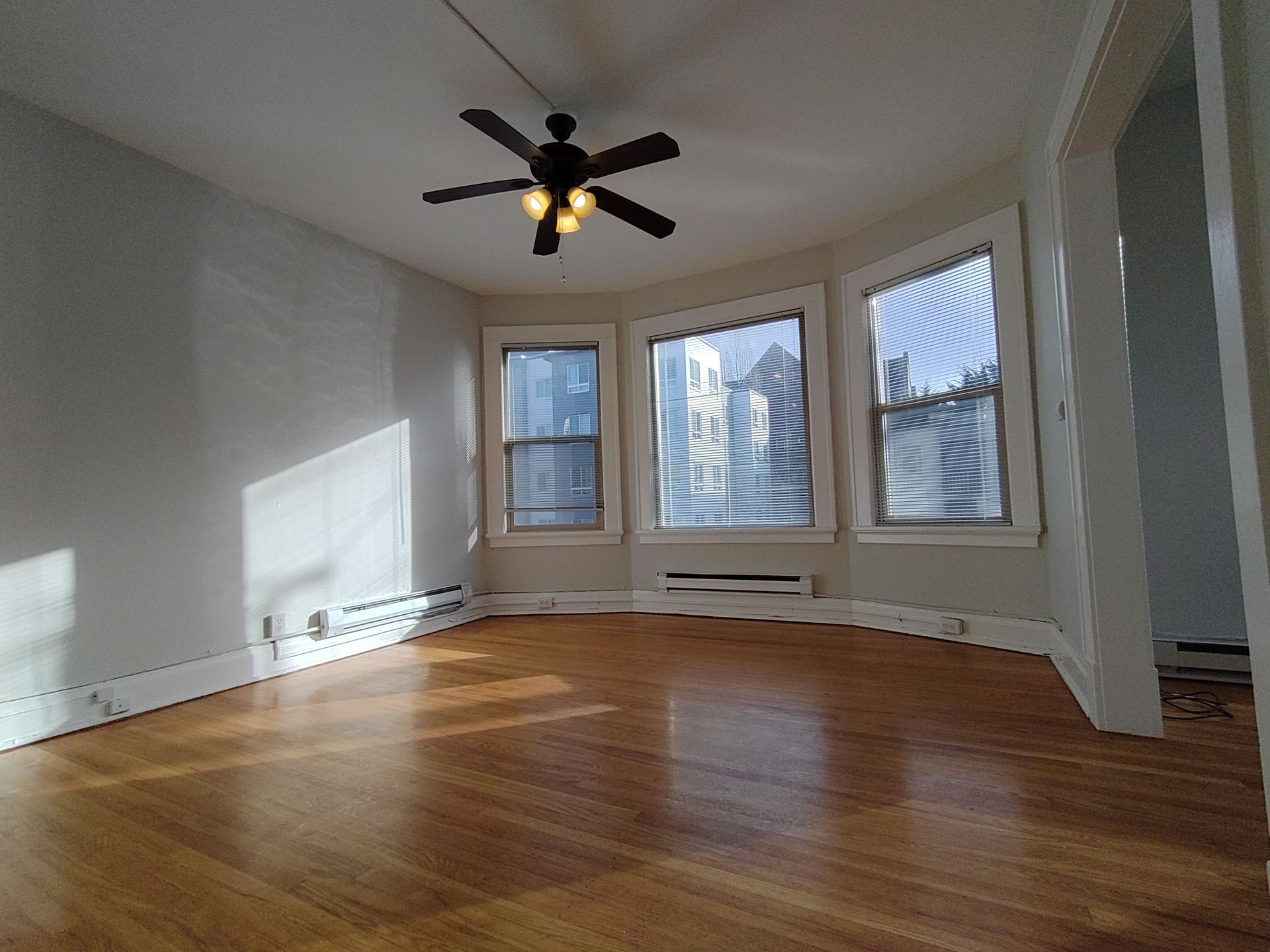 SEATTLE Apartment: 1729 BOYLSTON AVENUE