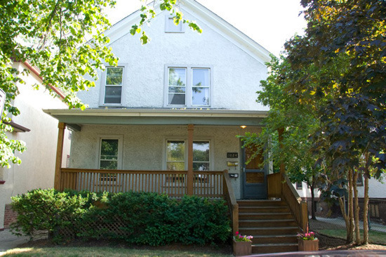 Evanston Apartment: 1024 Foster