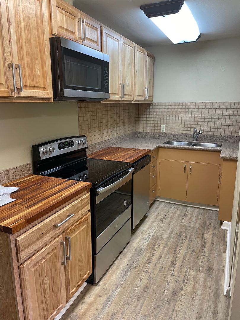 Pendleton Apartment: 110 SW Court Ave