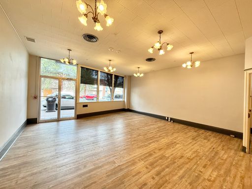 433 S Main St