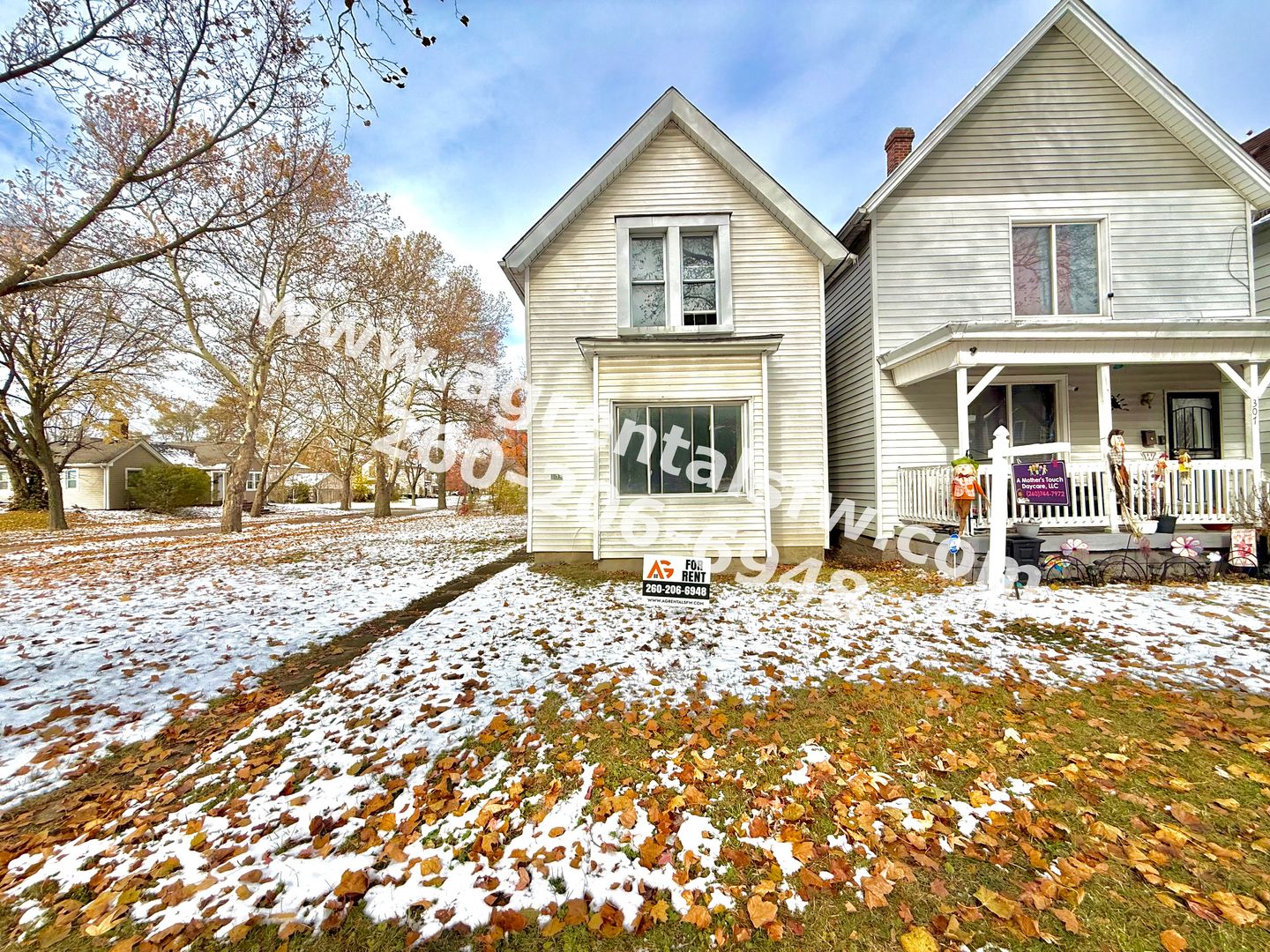 Fort Wayne House: 303 E Butler St