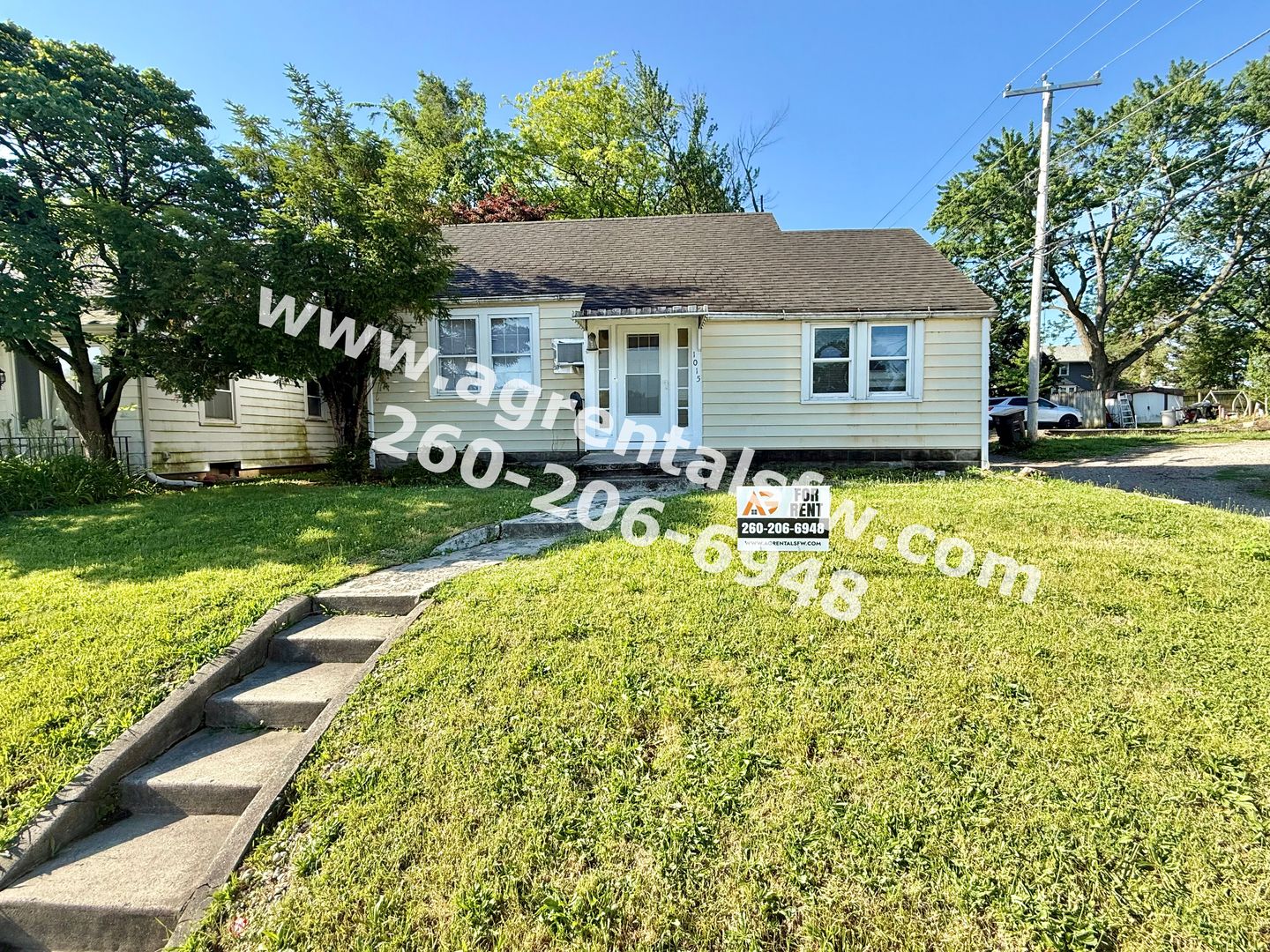 Fort Wayne House: 1015 Irene Ave
