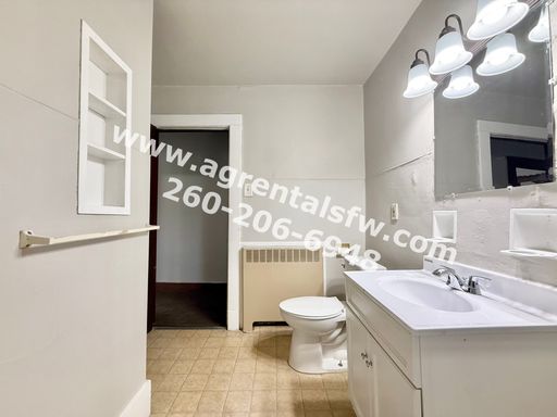 Listing photo thumbnail