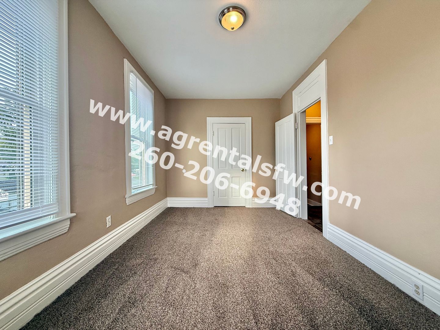 Listing photo