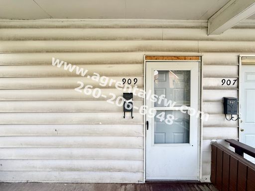 Listing photo thumbnail