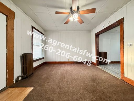 Listing photo thumbnail