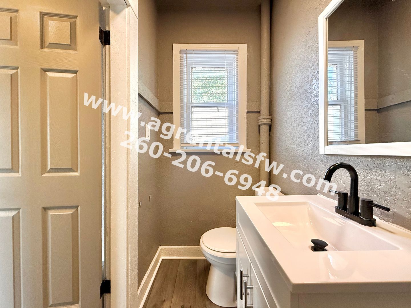 Listing photo