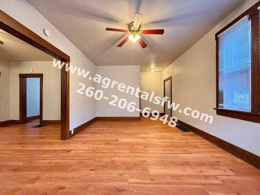 Listing photo thumbnail