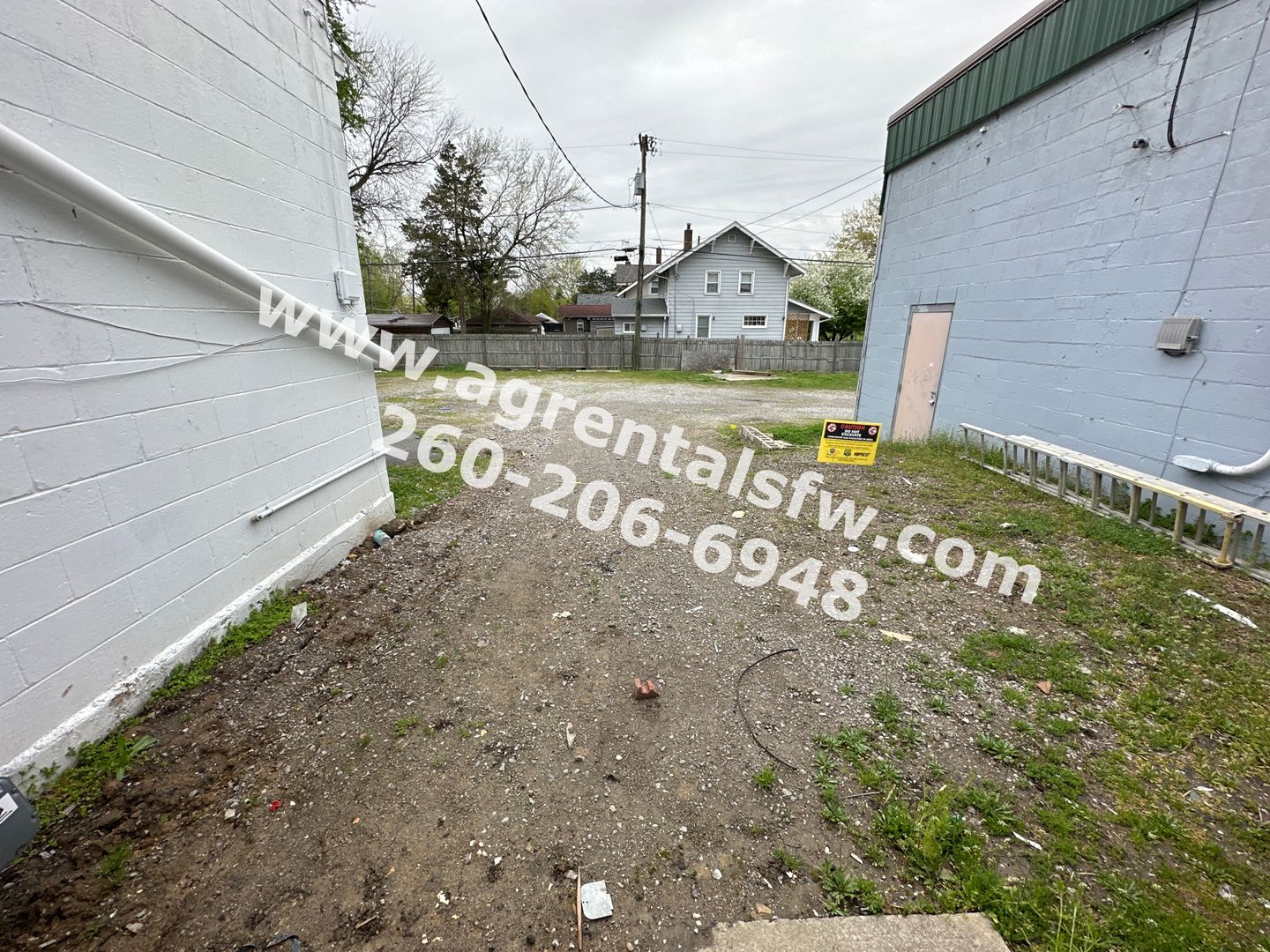 4232 S Calhoun St , Fort Wayne, IN 46807