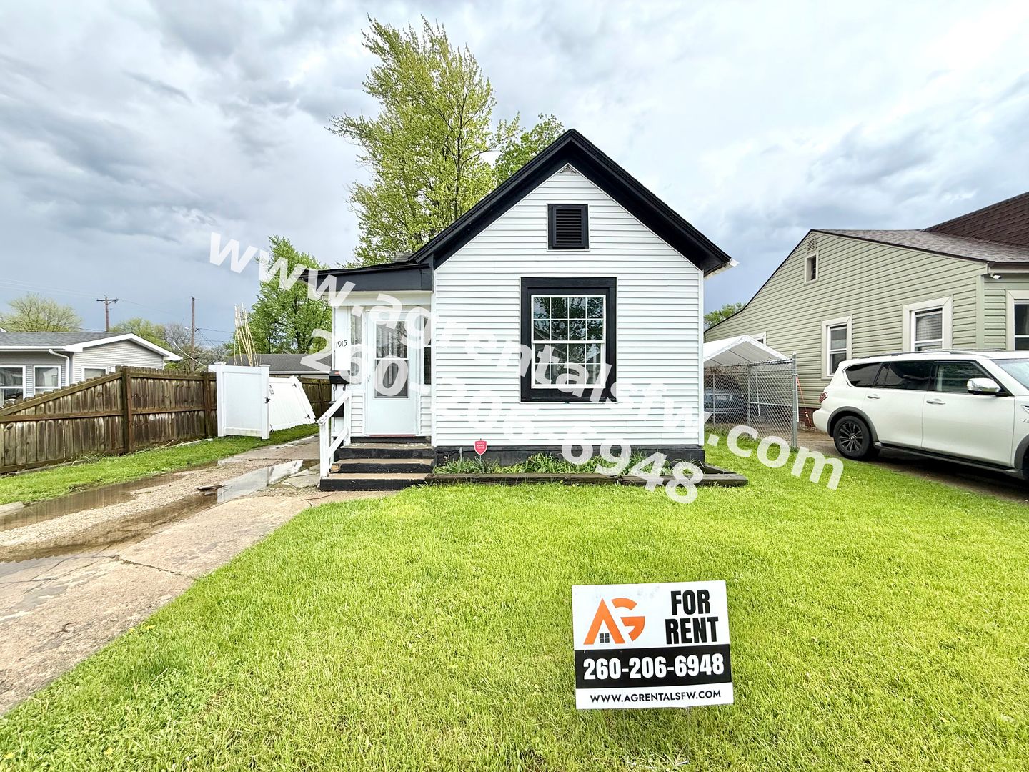 Fort Wayne Apartment: 1915 Ellen Ave