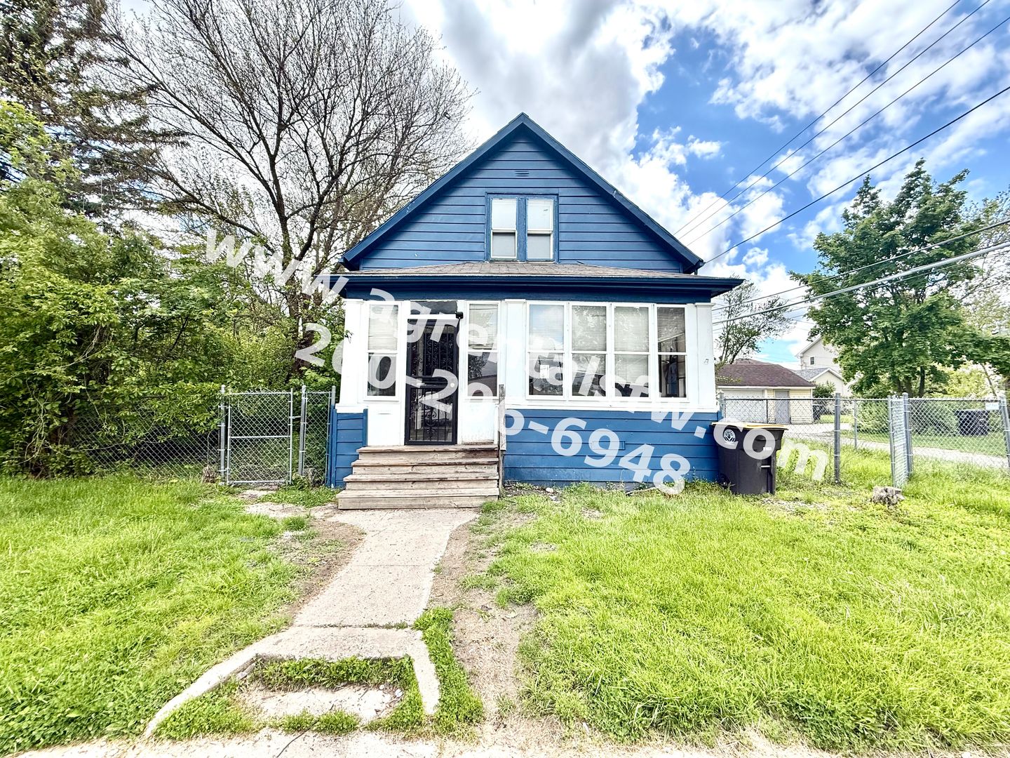 Fort Wayne House: 2720 Queen St