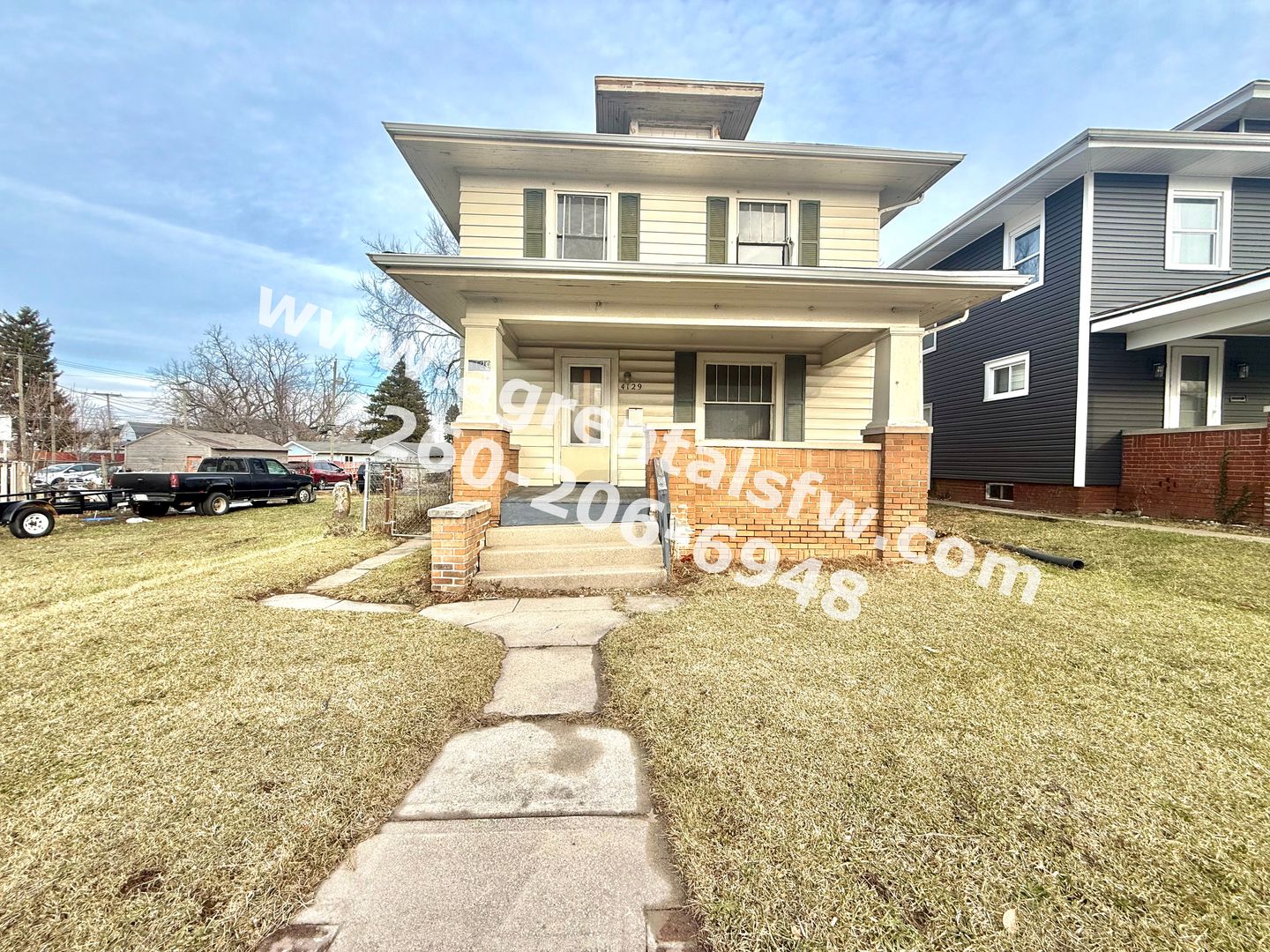 Fort Wayne House: 4129 S Clinton St
