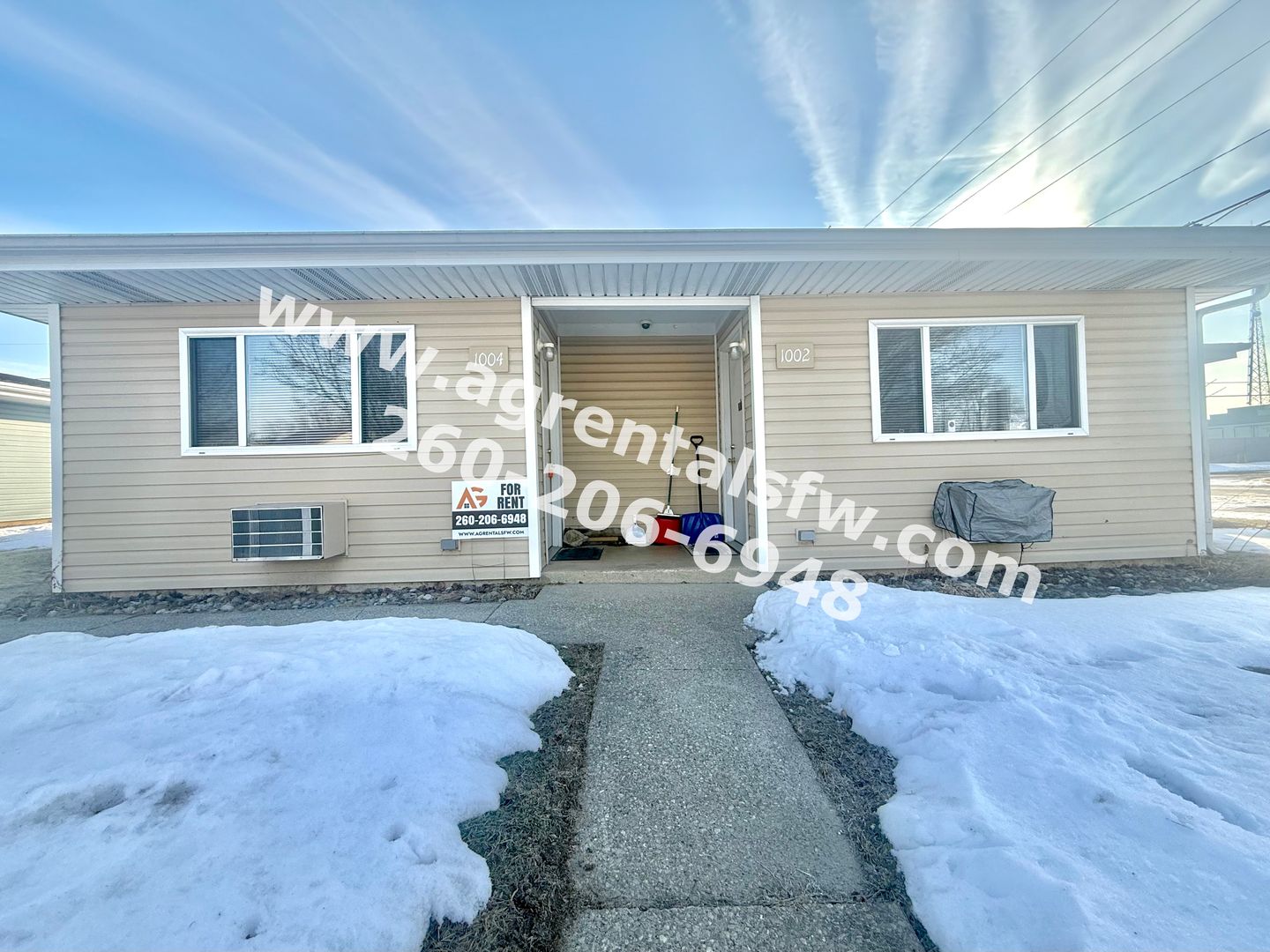 Decatur Apartment: 1002 Lewis St