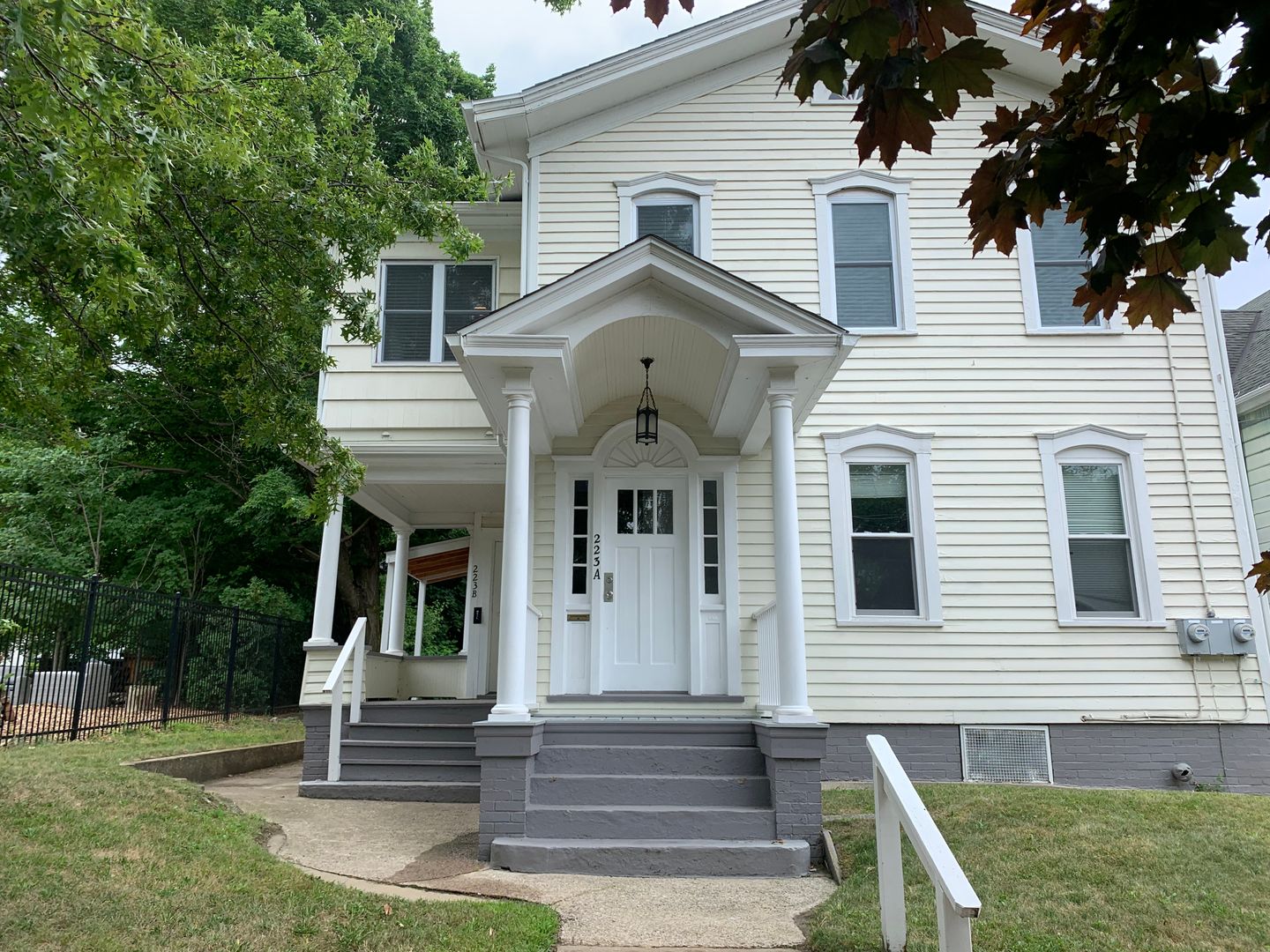 Erie Apartment: 223 East 9th St.