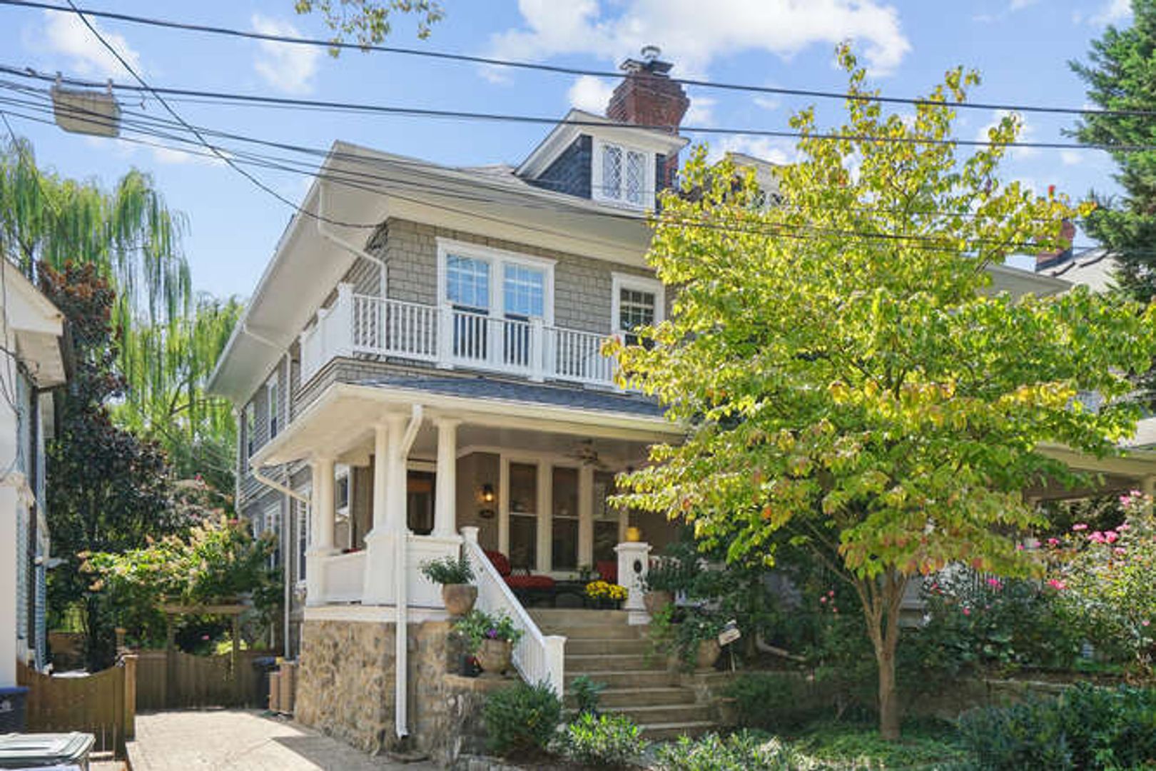 Washington House: 2924 Newark Street, NW