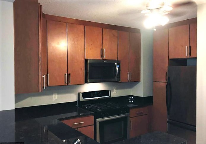 Washington Apartment: 915 E St. NW #602