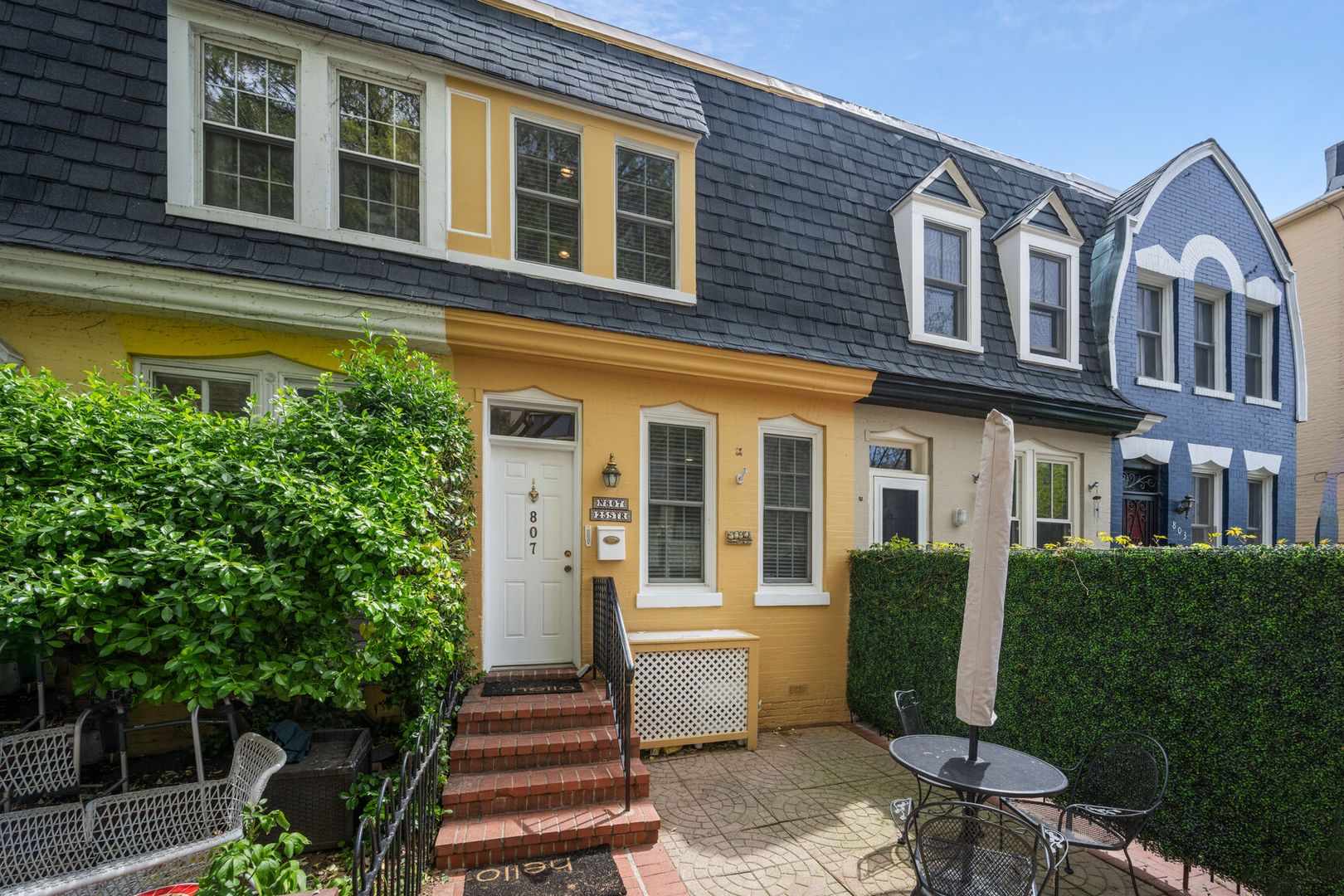 Washington House: 807 25th Street, NW
