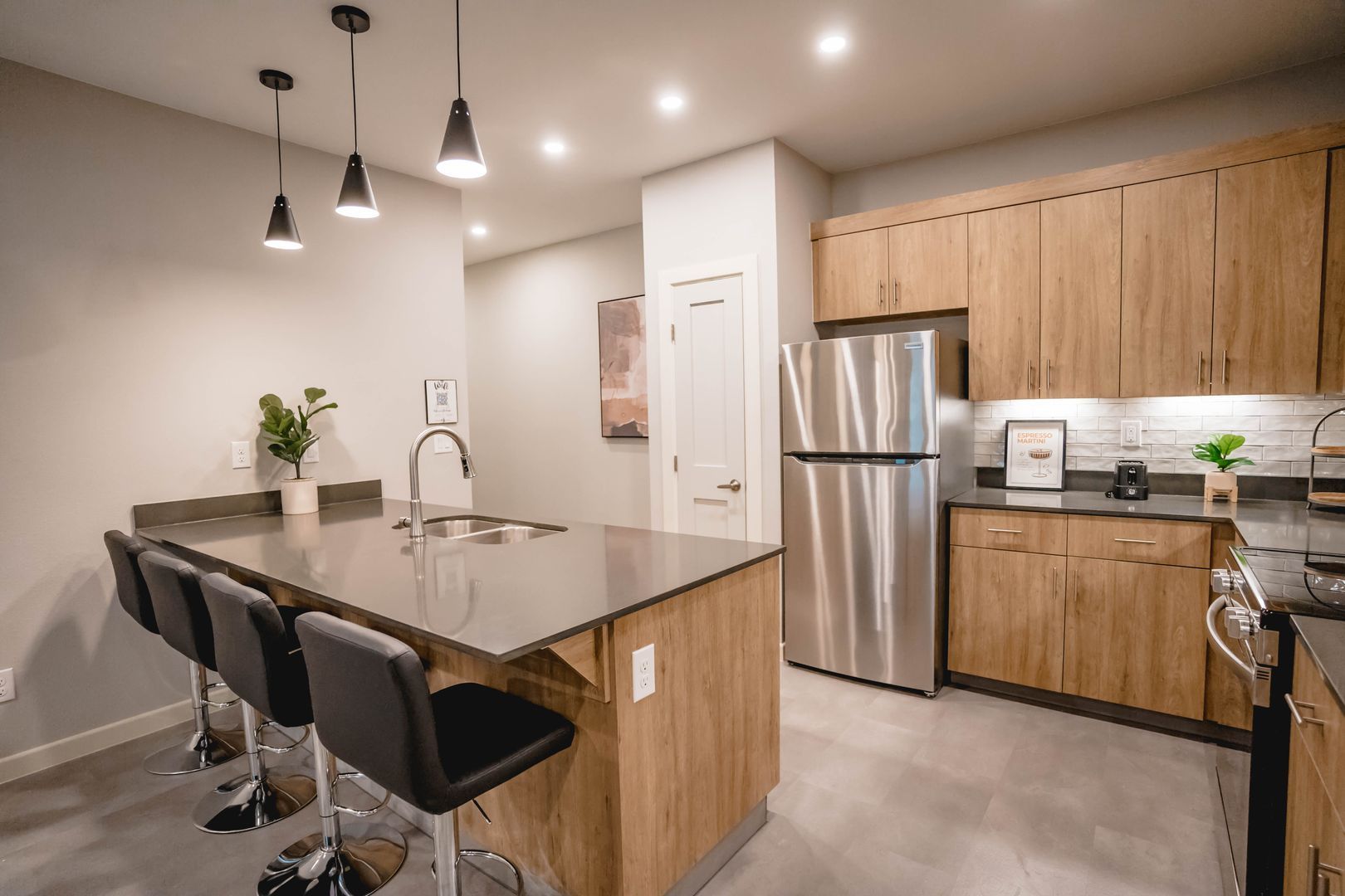 Mission Apartment: 7220 W Interstate Highway 2