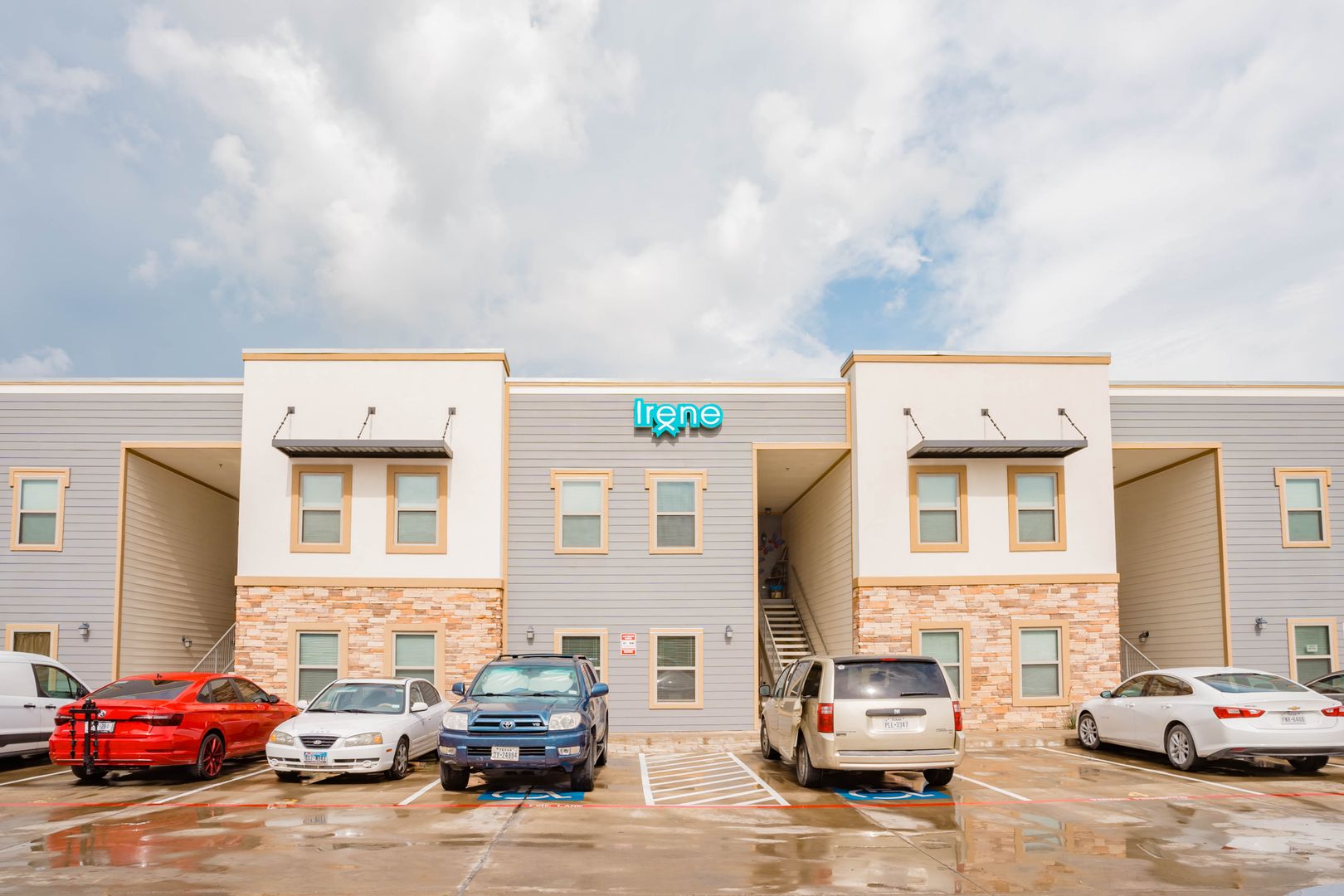 Hidalgo Apartment: 2206 E Hwy 281