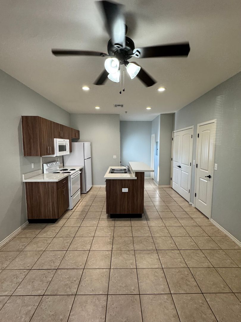 Classic 4 Apartments