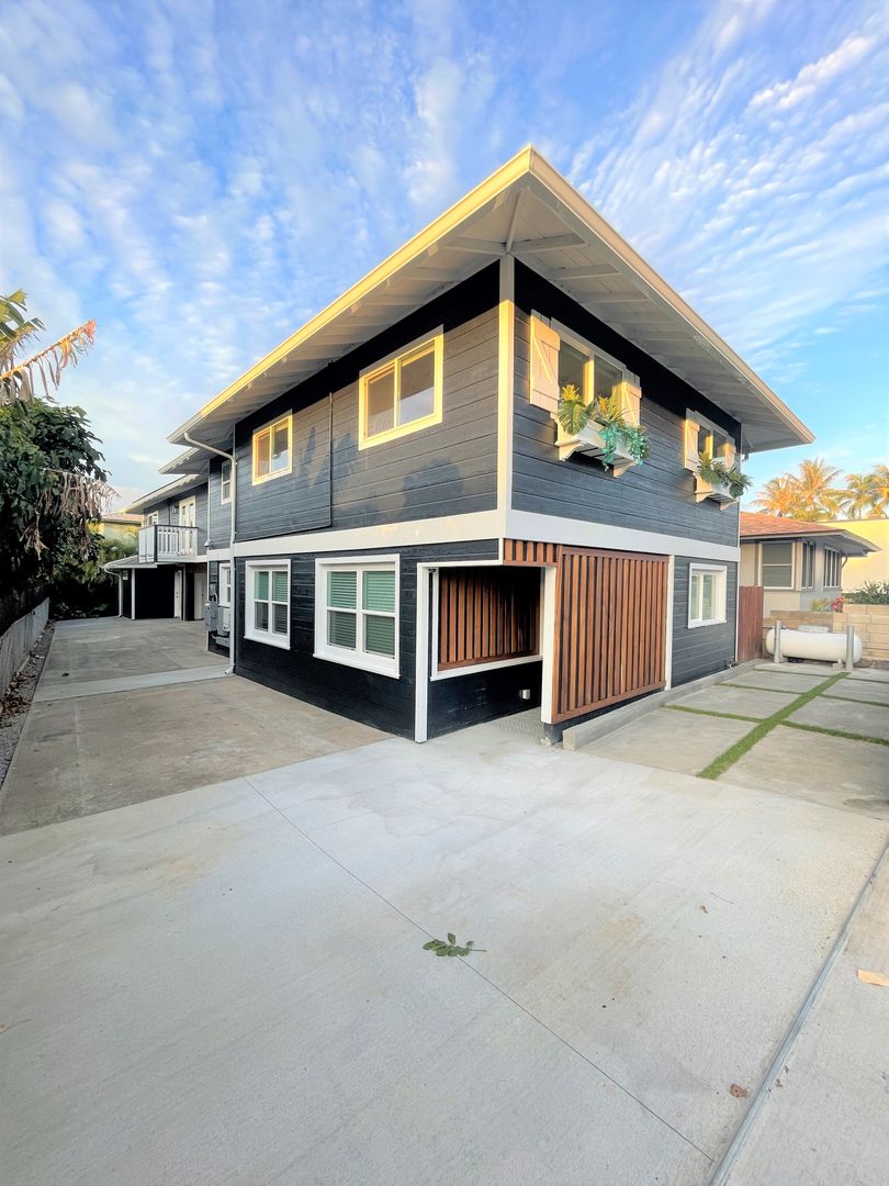 Honolulu Apartment: 3036 Monsarrat Avenue