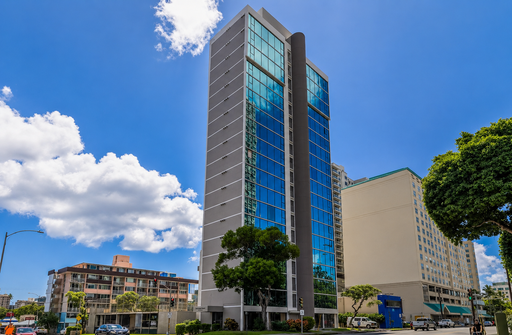 3 BR | 3 BA | 2 parking - The Ultimate Honolulu Penthouse $7,000/month – photo 1