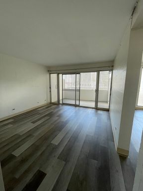 2BD/1BA Apartment Conveniently Located at Kalakaua Terrace - Available Now! – photo 1