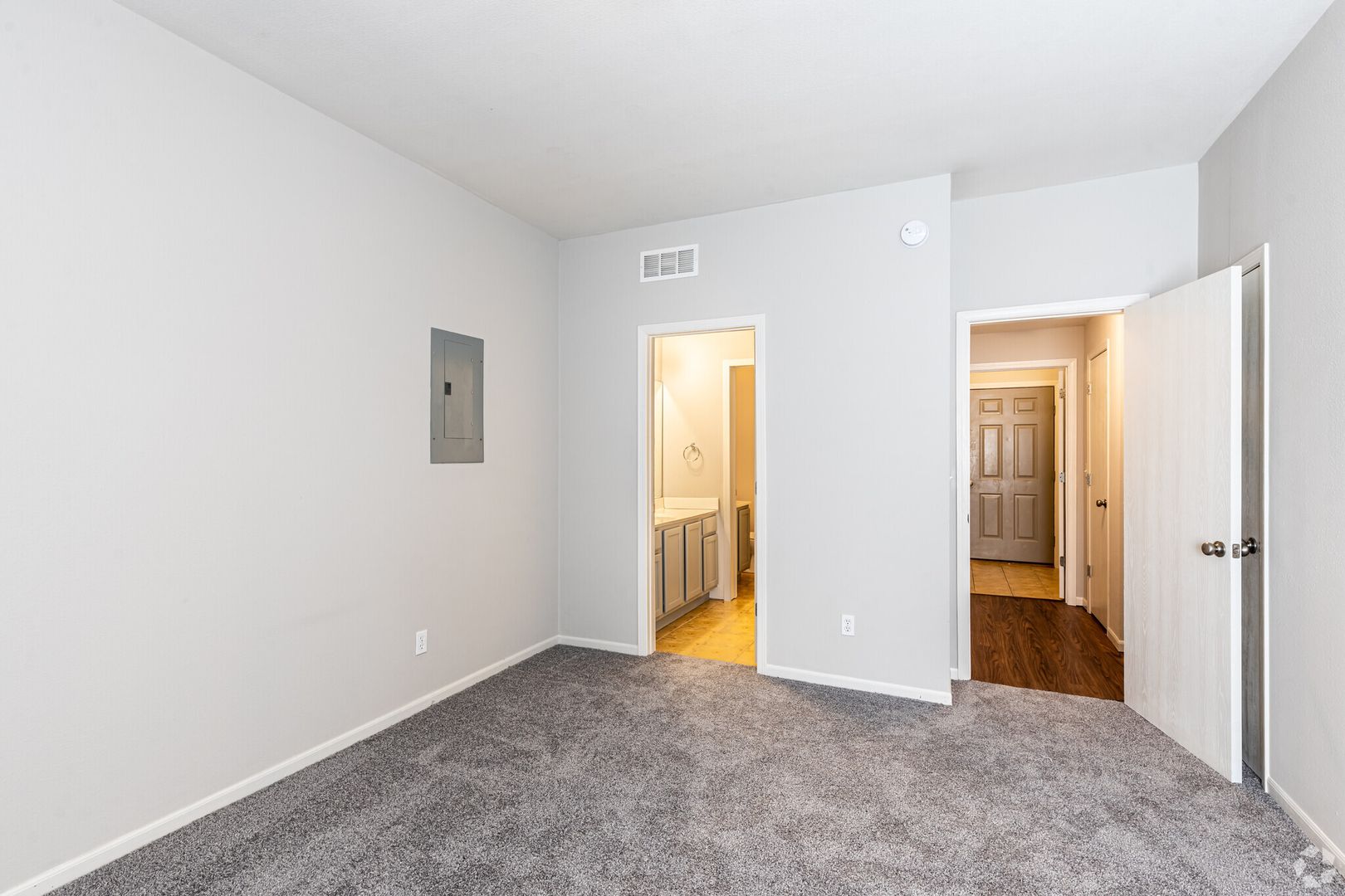 Columbia Apartment: 1401 Rolling Rock Drive