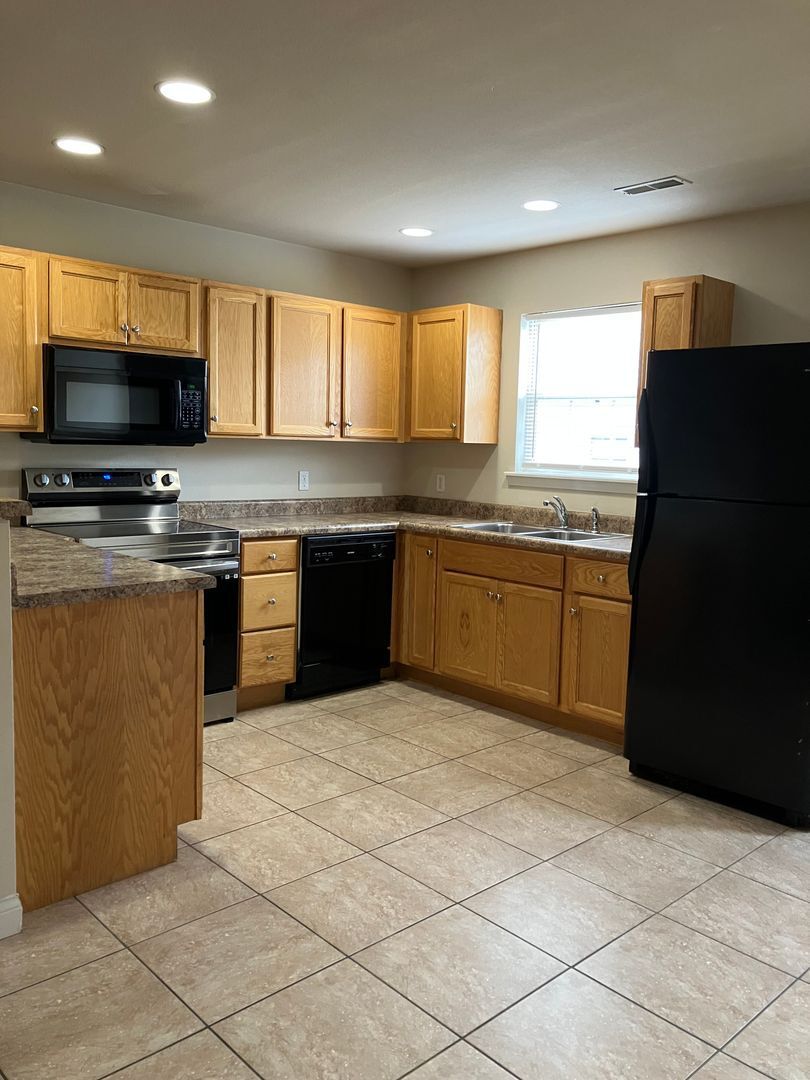 Columbia Apartment: 1401 Rolling Rock Drive