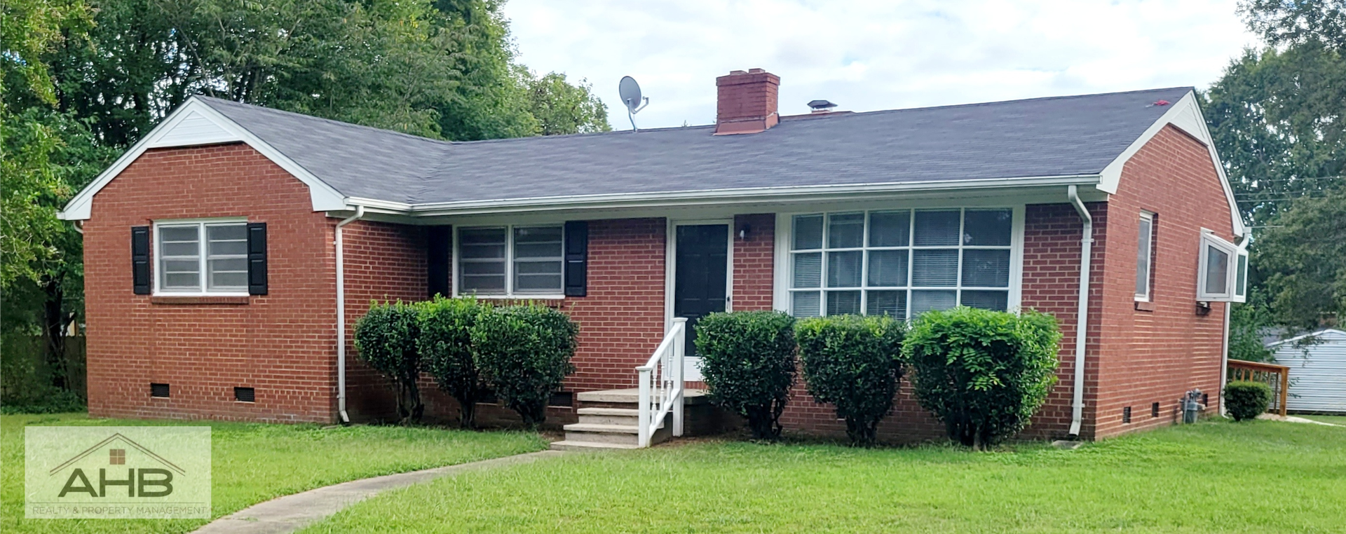 Spacious 3 Bed, 2 Bath Home in Graham, NC - Available for Rent!
