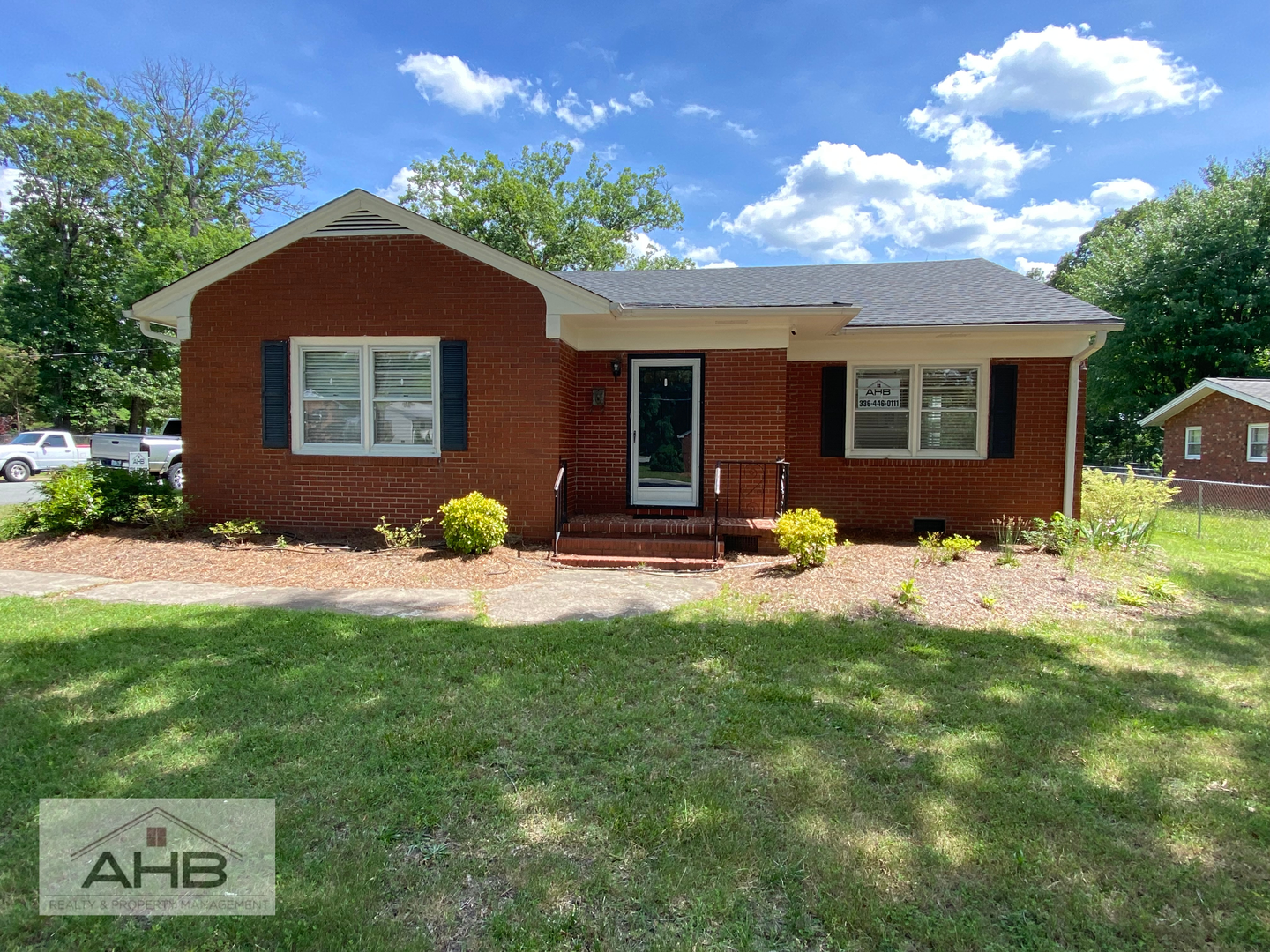 Burlington House: 1804 West Front St