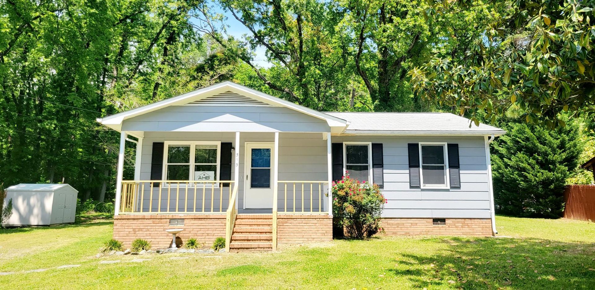 Gibsonville House: 515 Burlington Ave