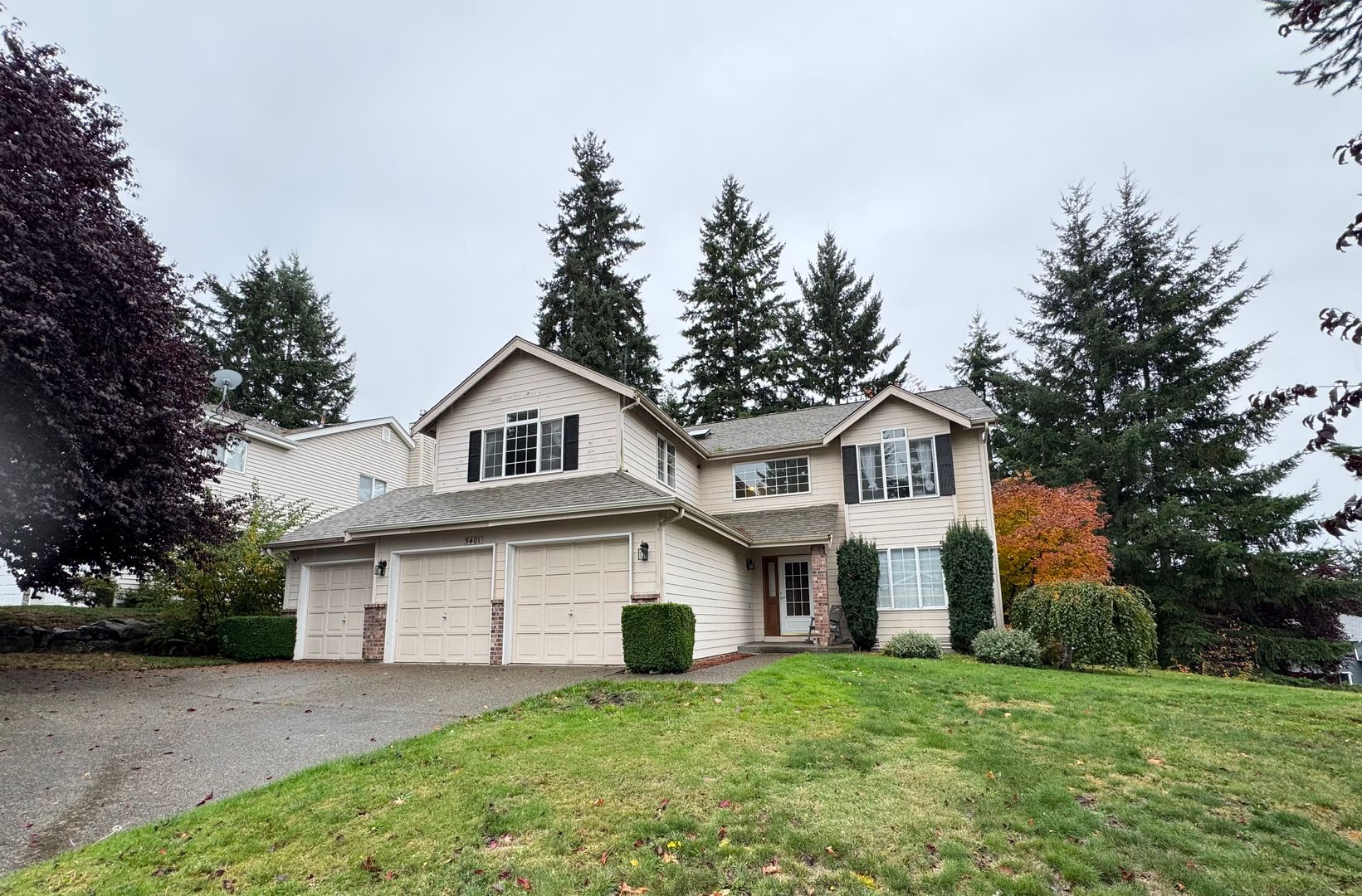 Auburn House: 5401 Highland Dr SE