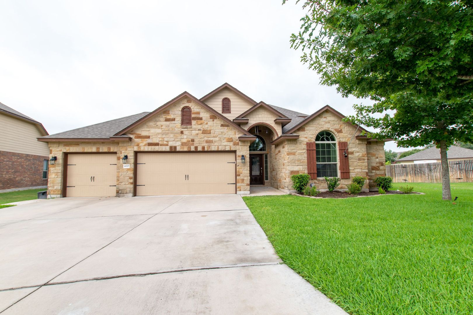 Temple House: 4910 Ledgestone Trail