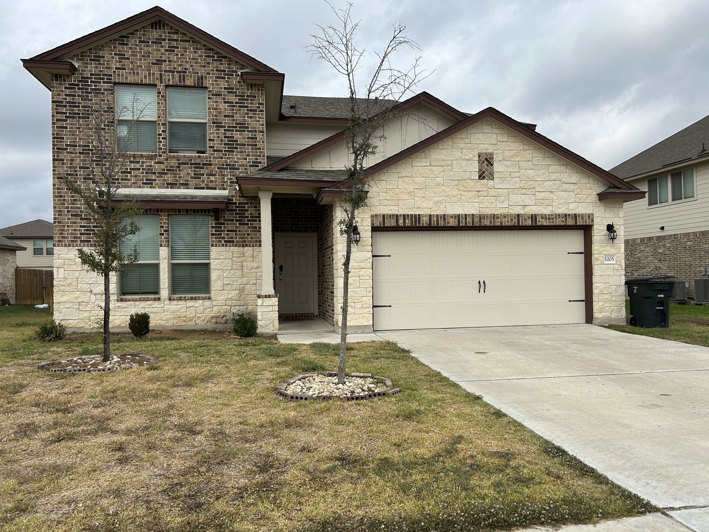 Killeen House: 5205 Azura Way