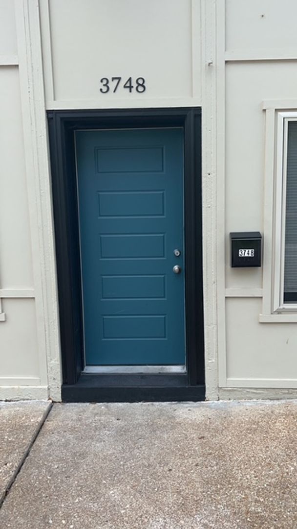 St. Louis Apartment: 3748-3754 Minnesota