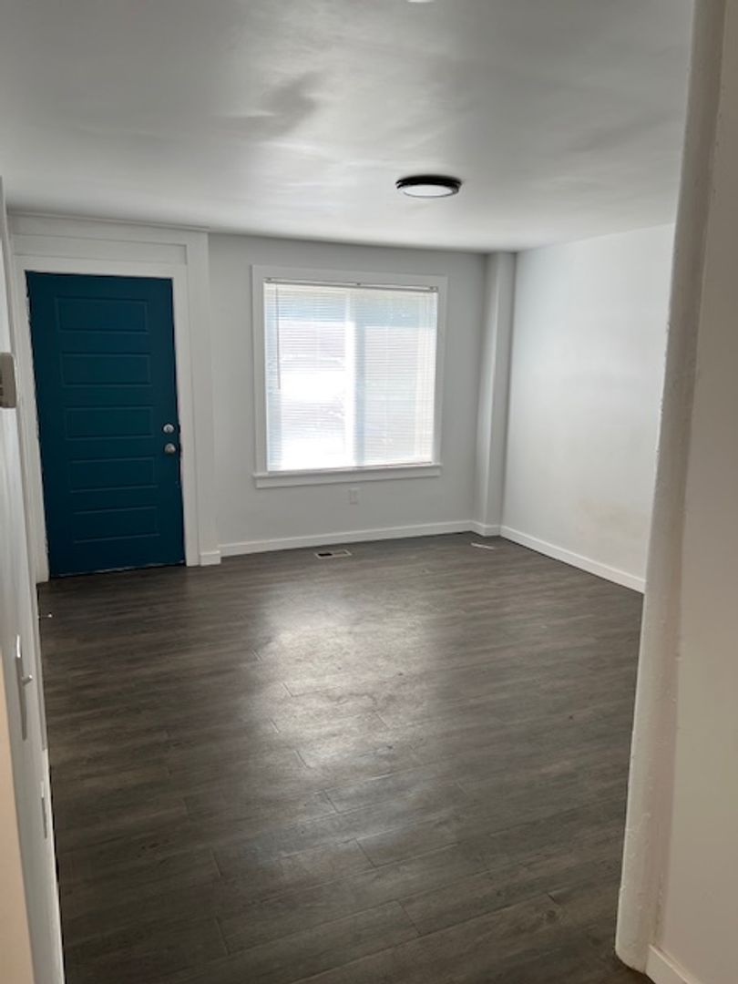 St. Louis Apartment: 3748-3754 Minnesota