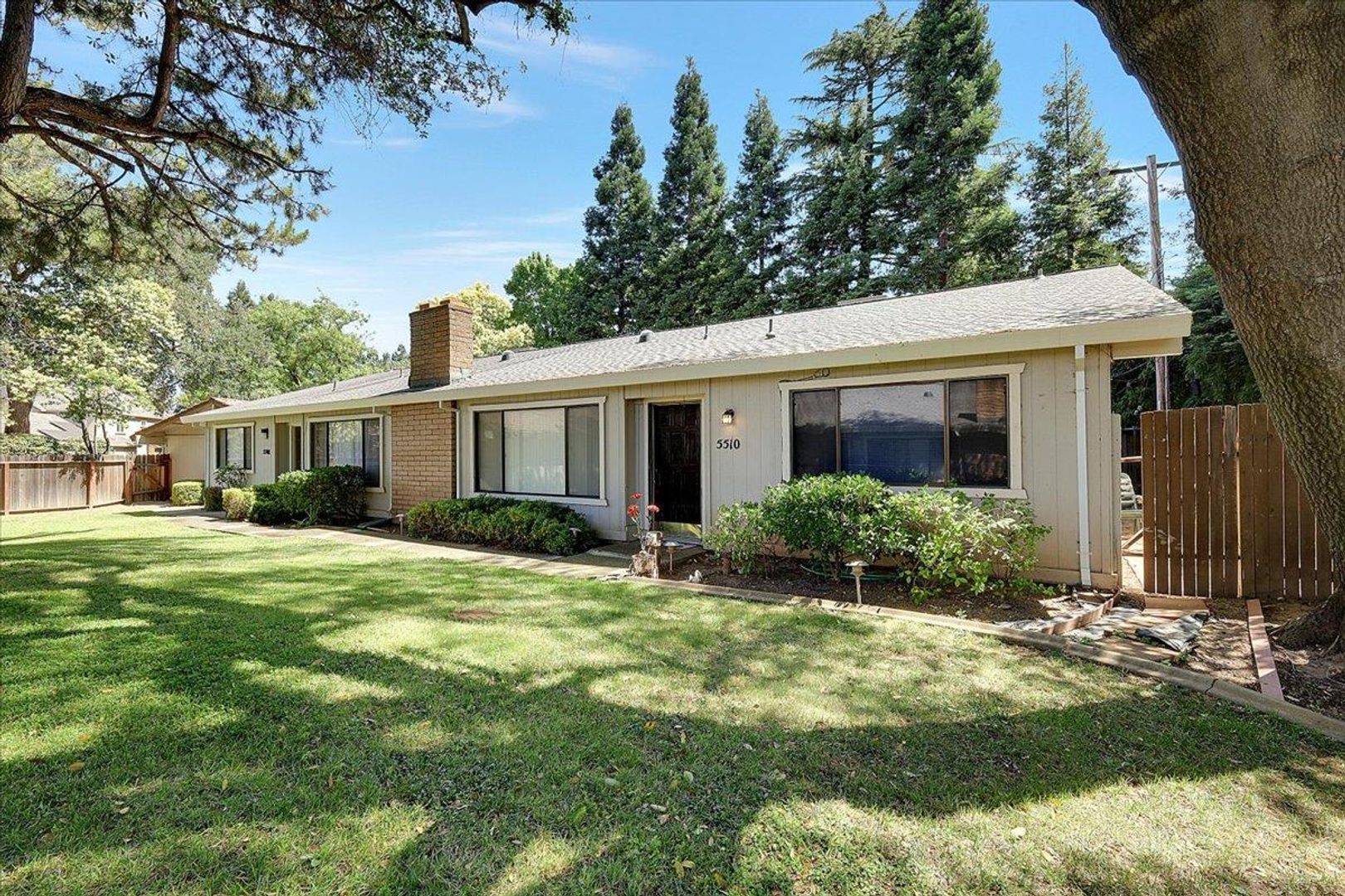 Carmichael Apartment: 5508 5510 Fair Oaks Blvd