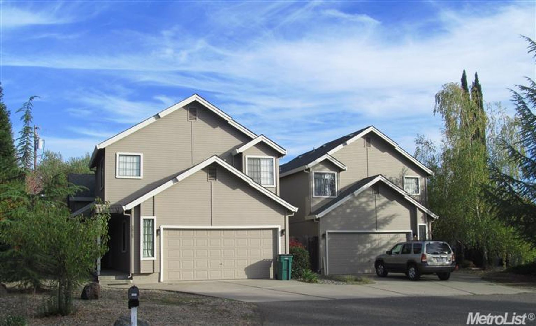 Cameron Park House: 3827 Cambridge Rd