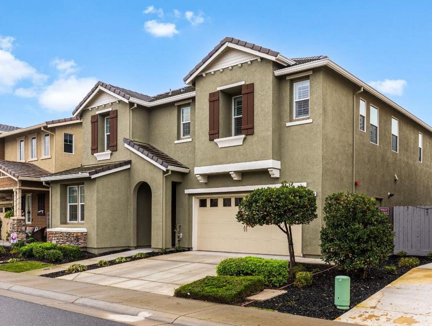 Rocklin House: 1240 Goldenrod Way