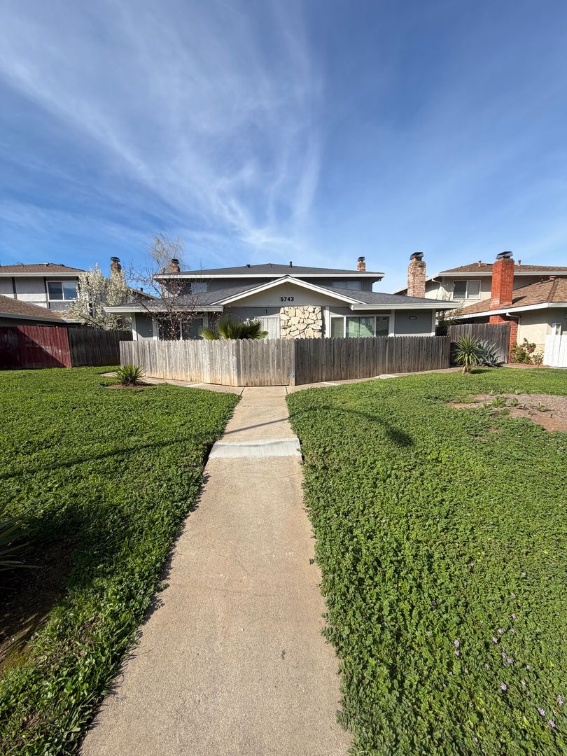 Sacramento Apartment: 5743 Blachly Way