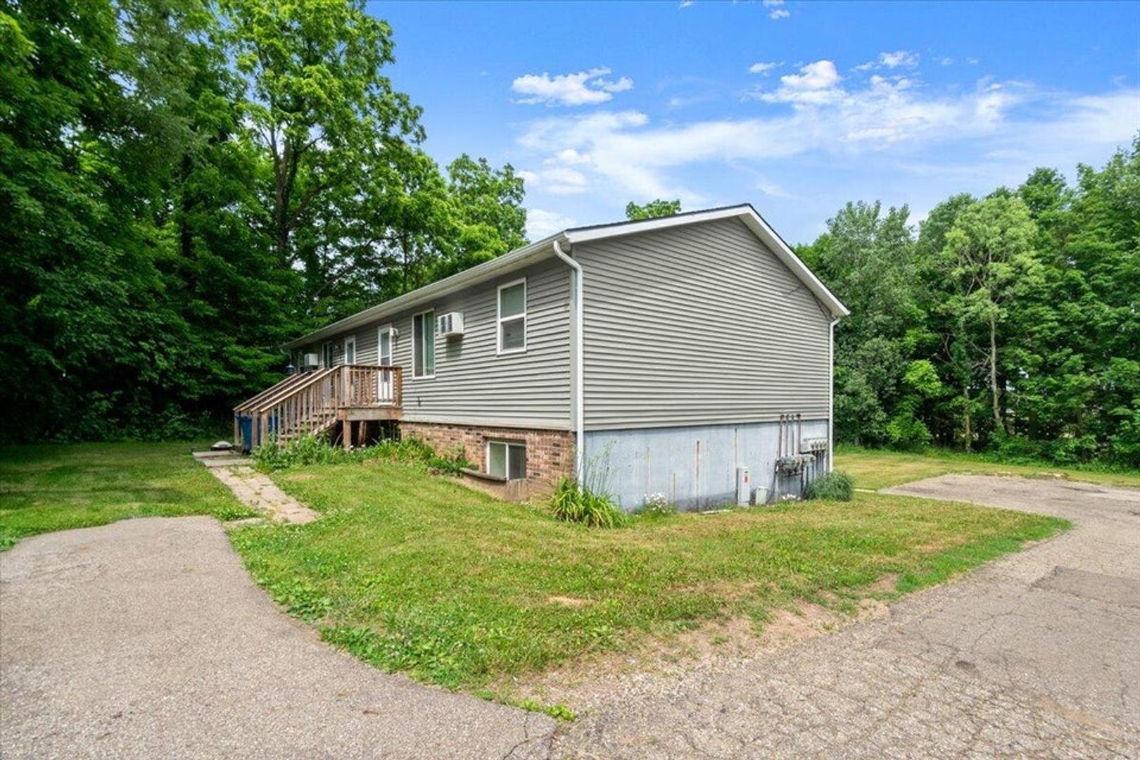 Kalamazoo Apartment: 3630 Douglas Ave