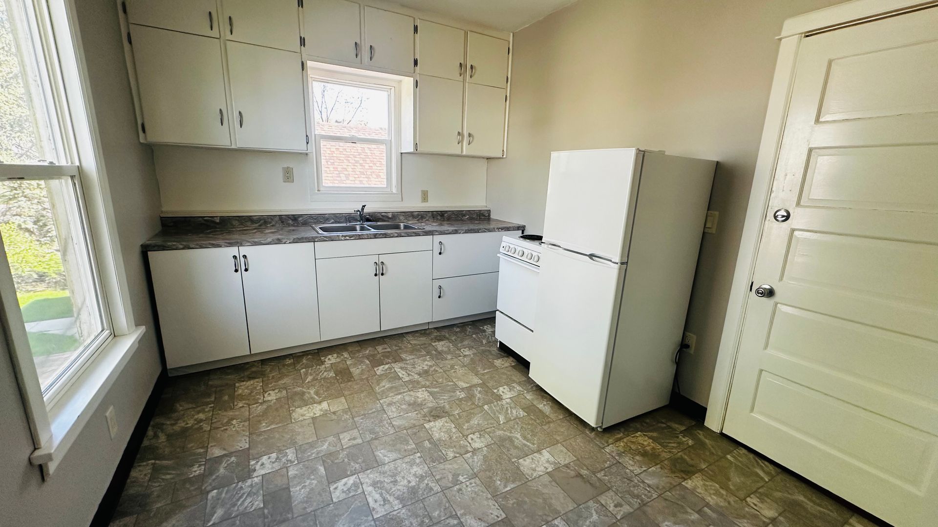 Aberdeen Apartment: 427 S Jackson St