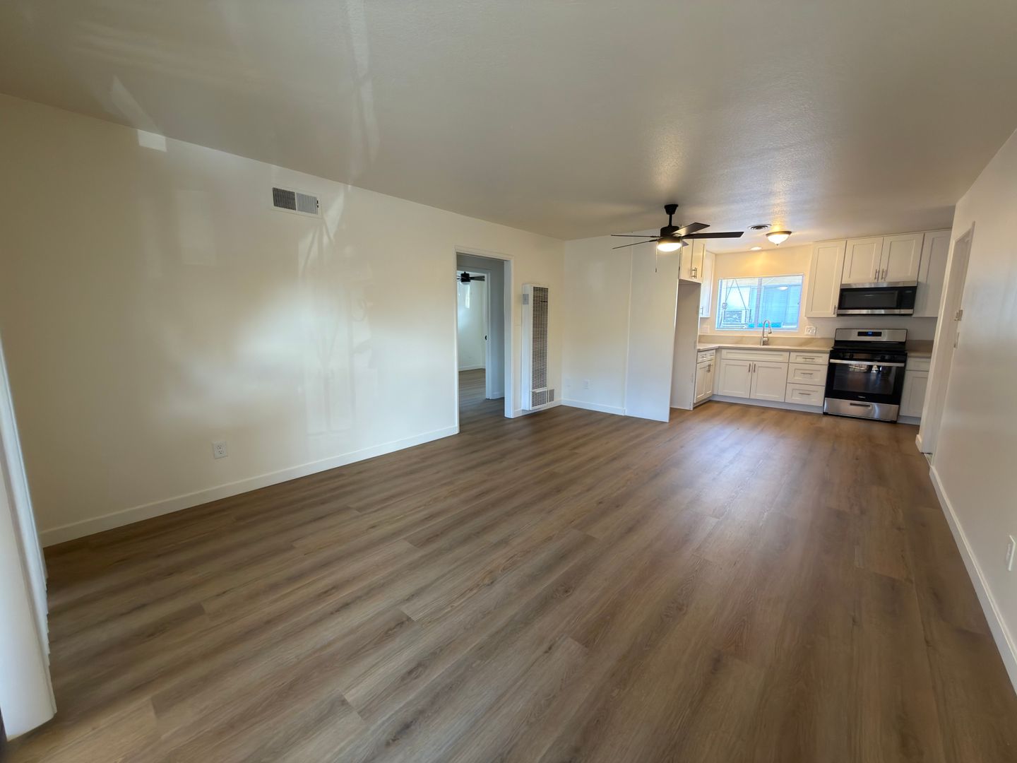Orange Apartment: 318-320 S. Bedford Road