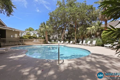 Wyndemere at Yacht Cove – Newly Renovated 2BR/2.5BA Condo, Mid-Island Location!
