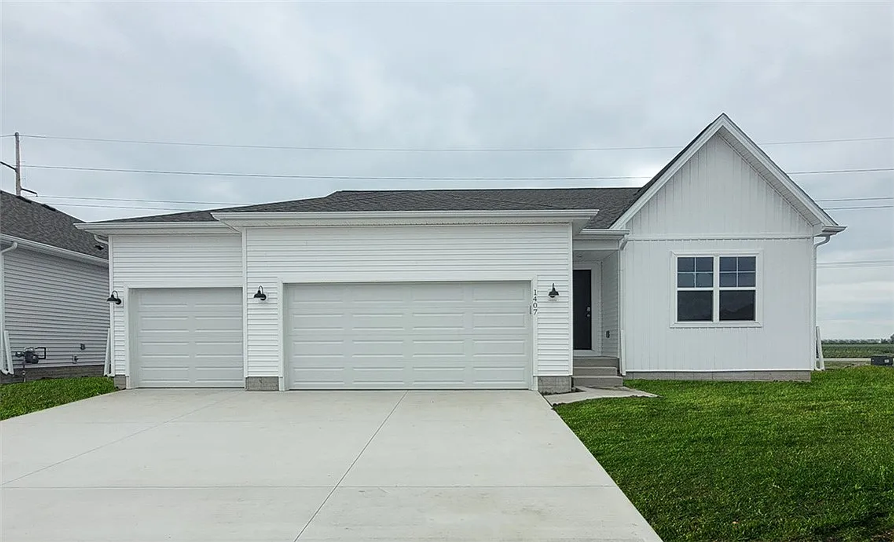 Ankeny House: 1407 NE Crossing Lane