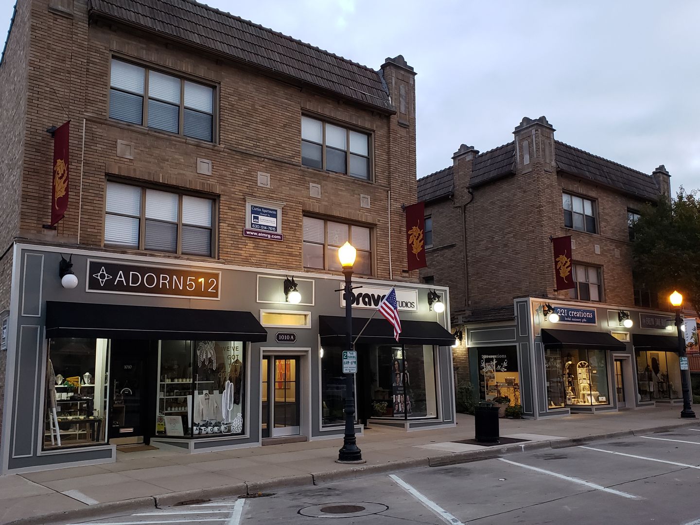 Downers Grove Apartment: 1008-1010 Curtiss Street