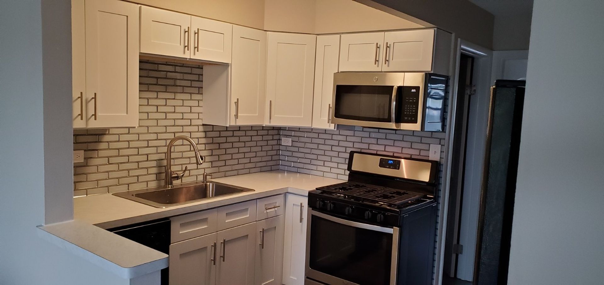 Naperville Apartment: 15 Olympus Drive