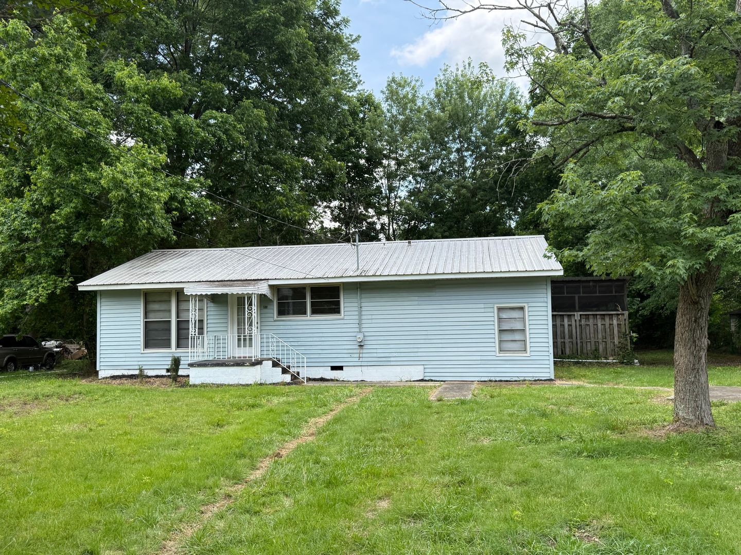 Arab House: 500 4th Street NE