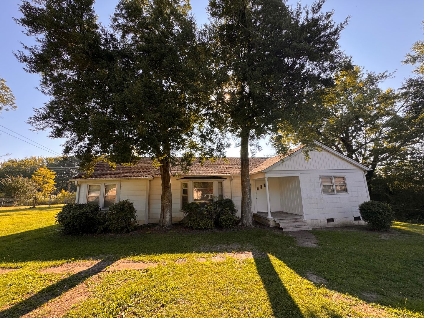 Arab House: 209 6th Street SW